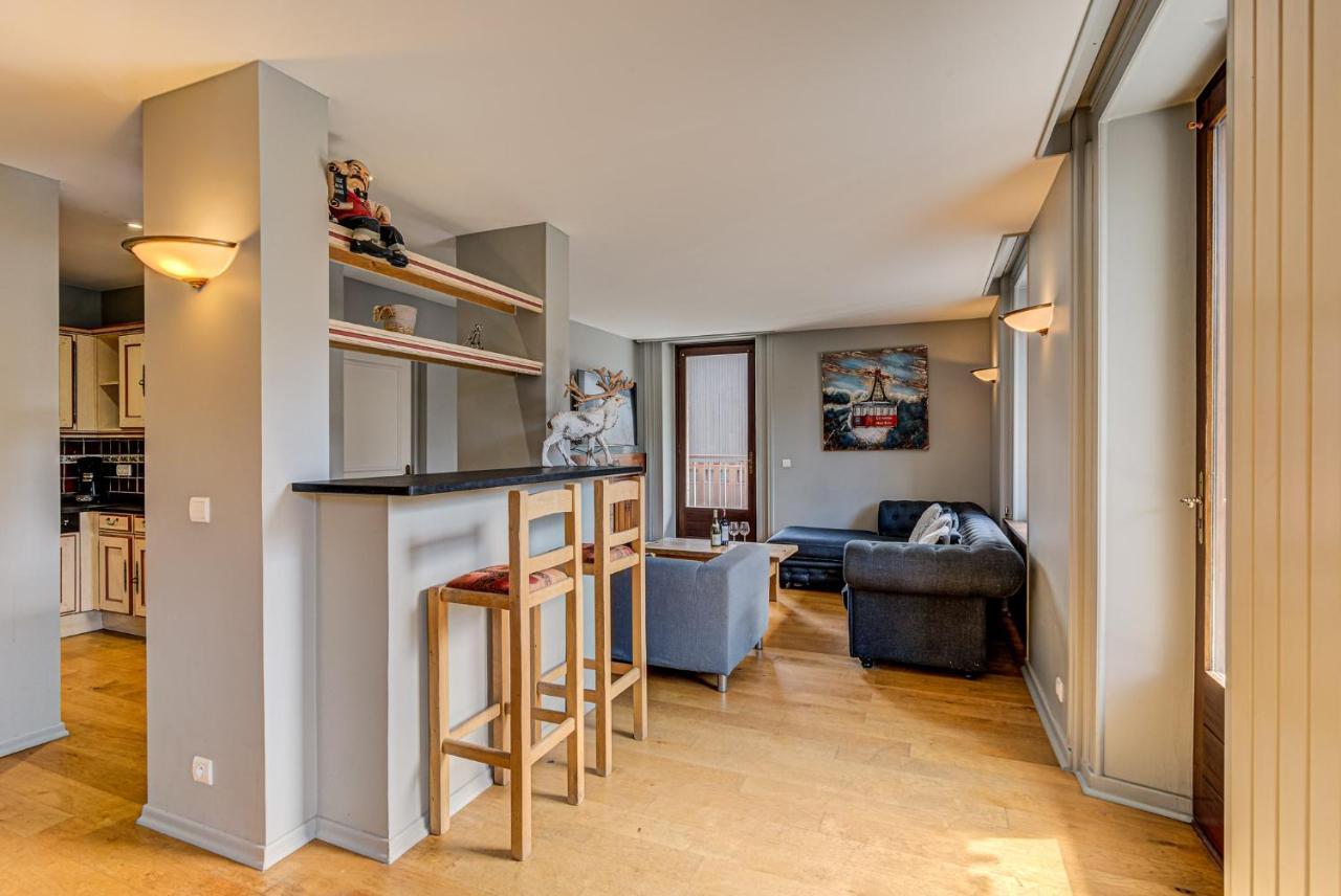 Apartment President - Alpes Travel - Central Chamonix - Sleeps 12 Buitenkant foto